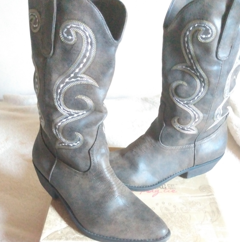 Brown boots
